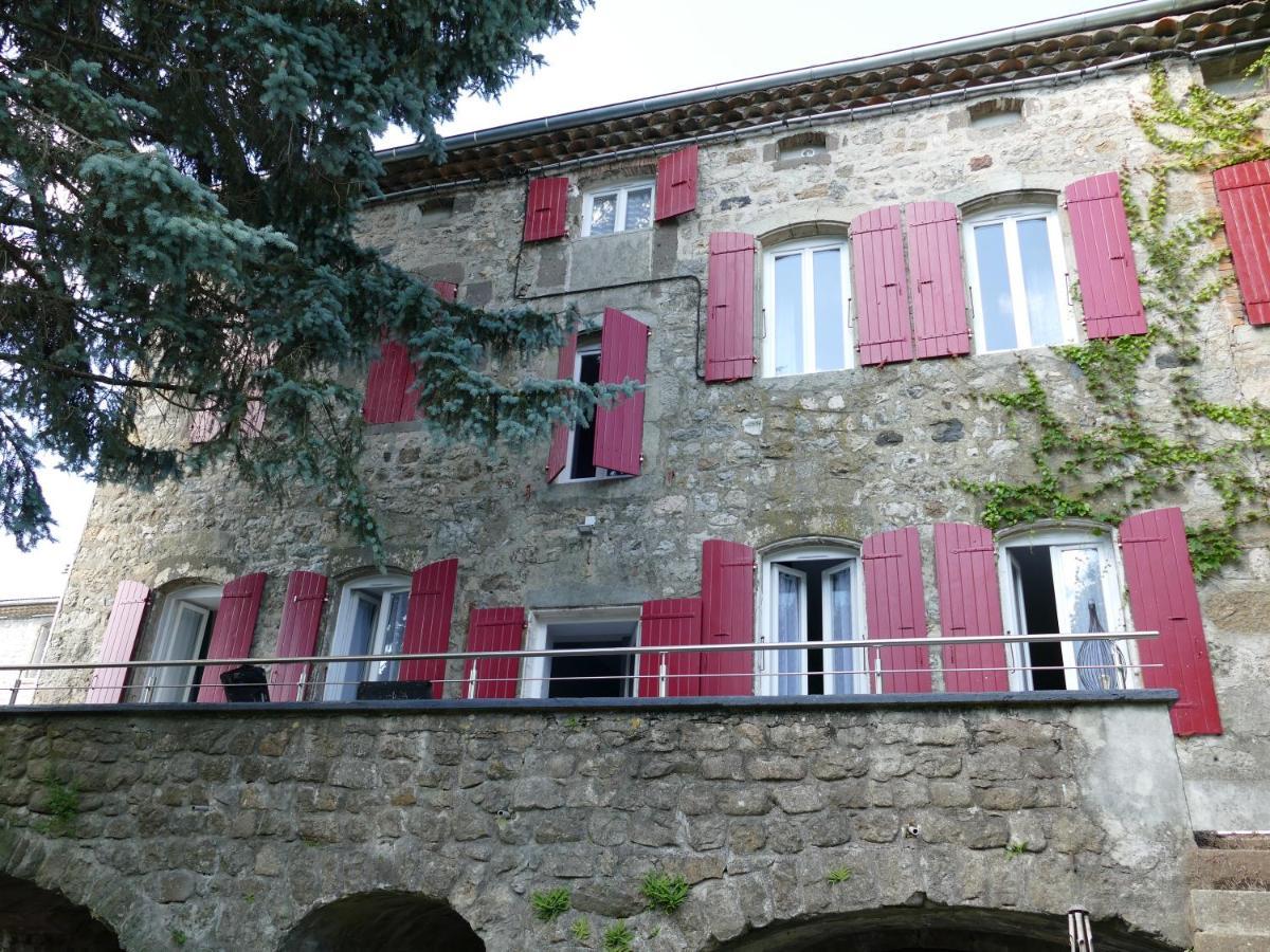 Chambres D'Hotes "Au Pied De La Bealiere" Montpezat-sous-Bauzon Luaran gambar