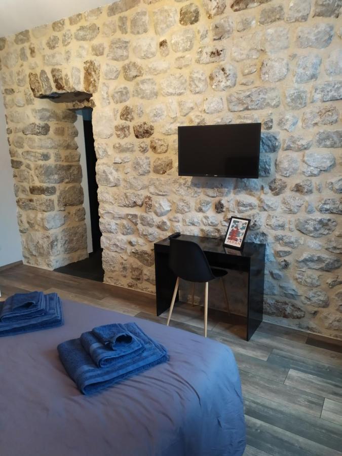 Chambres D'Hotes "Au Pied De La Bealiere" Montpezat-sous-Bauzon Bilik gambar
