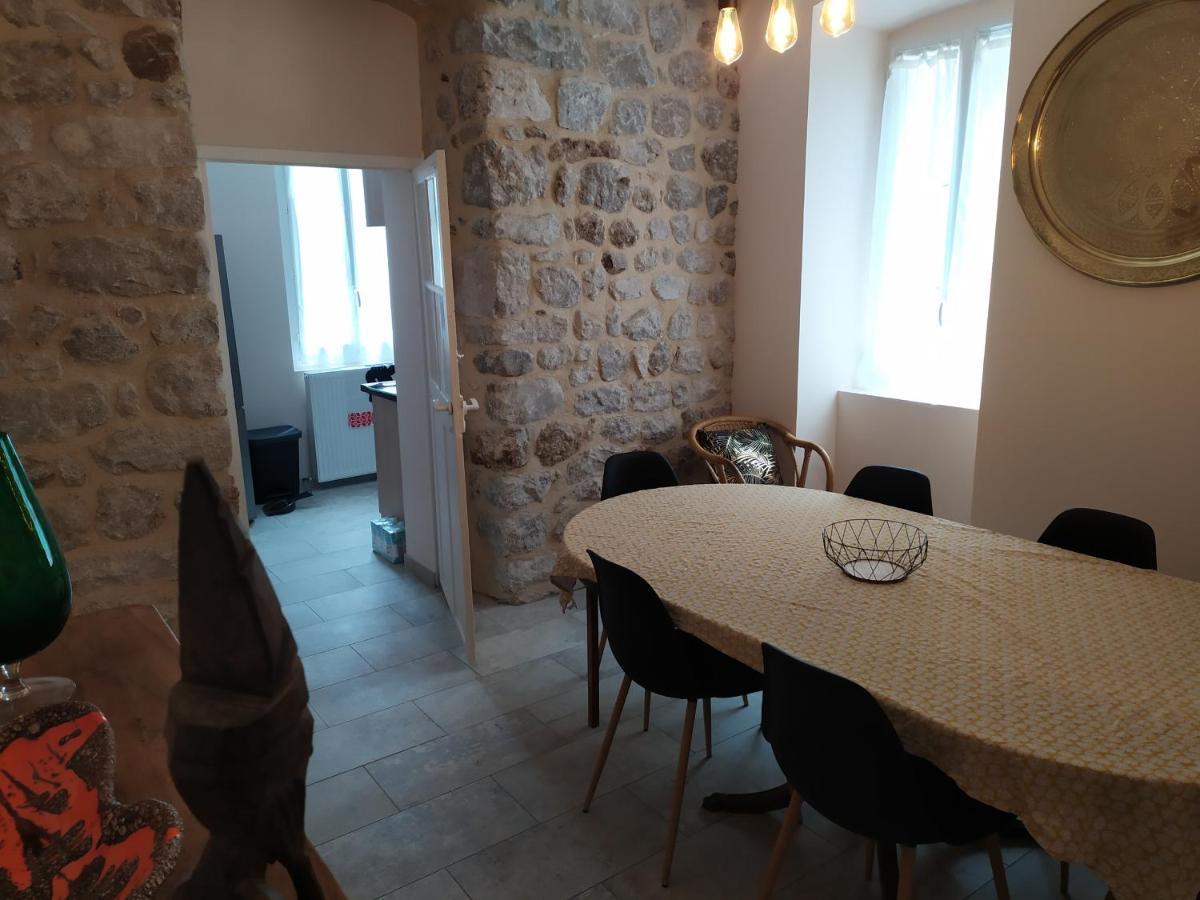 Chambres D'Hotes "Au Pied De La Bealiere" Montpezat-sous-Bauzon Luaran gambar